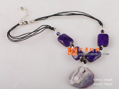 巴西瑪瑙項(xiàng)鏈 一抹絢爛的異域風(fēng)情，盡在阿勇時(shí)尚飾品批發(fā)網(wǎng)