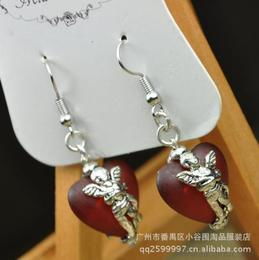 掌握服飾飾品批發(fā)新趨勢(shì) 價(jià)格、渠道與采購策略全解析
